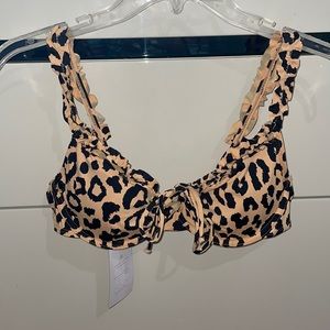 NWT Angelina Underwire Ruffle top Toluca Swim